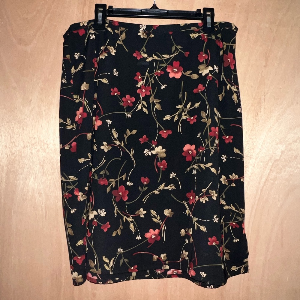 VINTAGE First Option Women Large Skirt Floral Slit Whimsy Black Flower Lrg